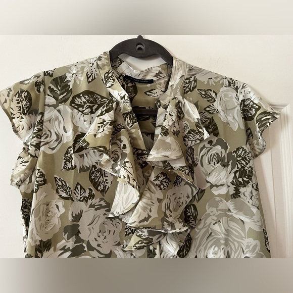 T Tahari Floral Ruffle Blouse - Olive and White Women’s Size Medium - Picture 9 of 16
